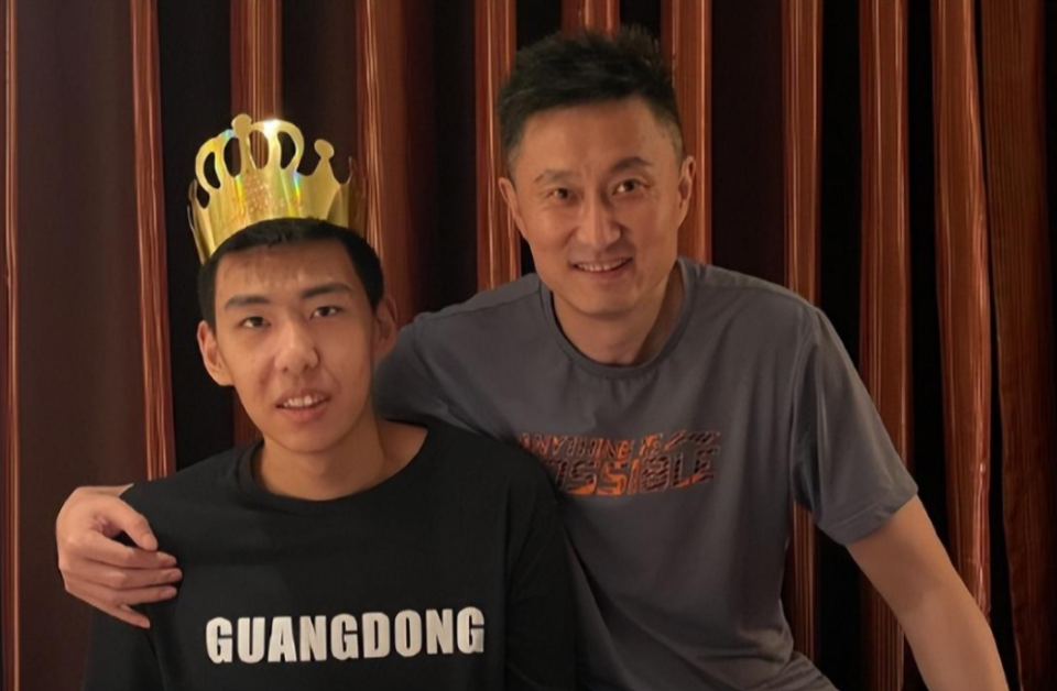 只要年轻球